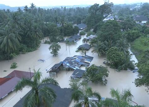 Jadual waktu solat johor bahru waktu solat adalah peruntukan tempoh atau selang masa tertentu bagi masyarakat muslim menjalani syariat solat sama ada fardhu ataupun sunat. Banjir di Johor memburuk, amaran cuaca peringkat bahaya ...