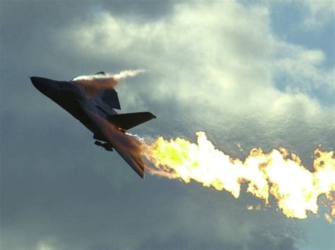 Military Why Does The F 111 Sometimes Squirt A Giant Fire Plume