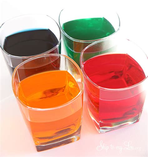 Have fun showing off your decorated eggs this easter! How to dye eggs with food coloring | Skip To My Lou
