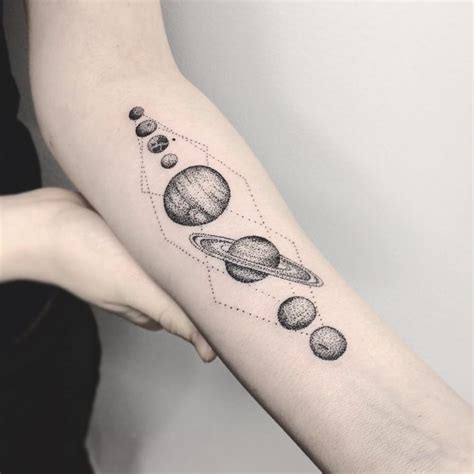 The solar system is an exotic space, with its mysterious cosmic elements captivating the universe around. 65+ Facinating Solar System Tattoo Designs - Their Origin ...