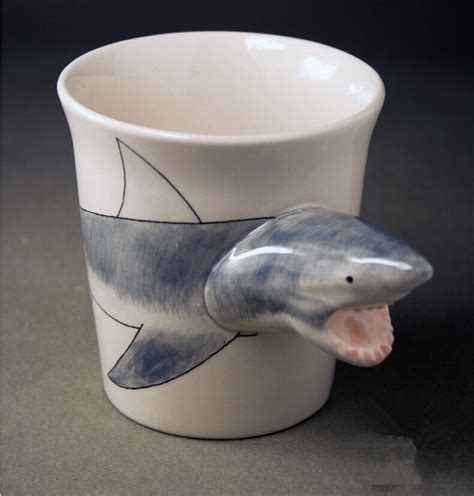 New Arrival High Quality 3d Solid Animal Cup Shark Hand Painted Ceramic