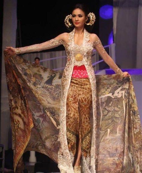 Fashion show anne avantie sangatlah meriah dan menakjubkan. 25+ model kebaya kutu baru anne avantie lengan panjang & pendek