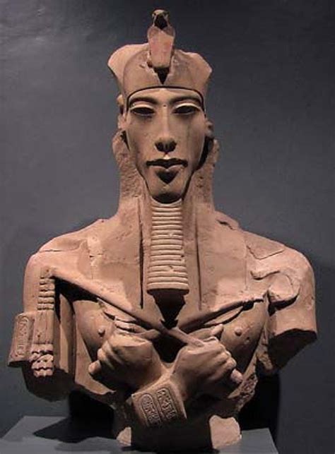 Antik Mısırın Sapkın Firavun U Akhenaton Hakkında Okudukça