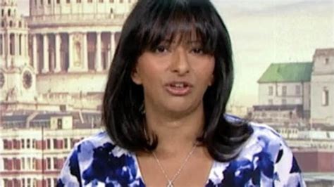 Gmb Babe Ranvir Singh Flaunts Curves In Daringly Plunging Dress Youtube