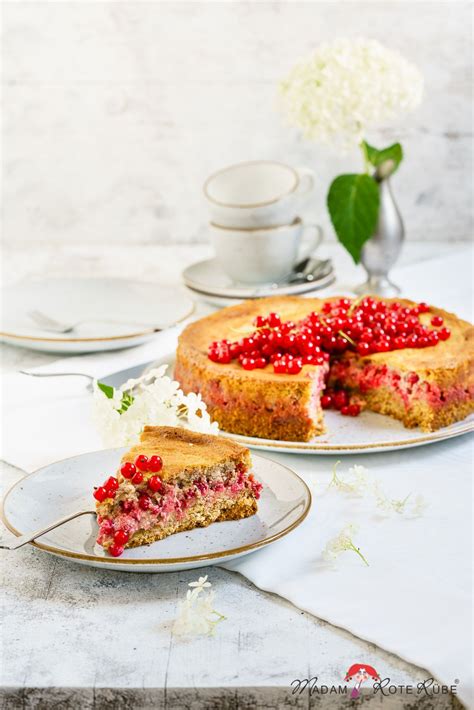 Weiße und rote sorten zurückschneiden. Johannisbeer-Dinkelvollkorn-Kuchen | Rezept ...