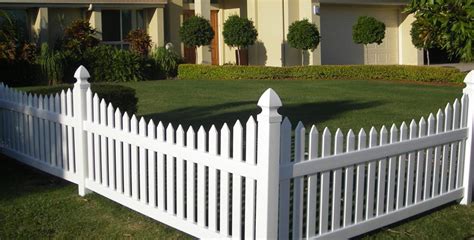 Premium PVC Vinyl Fencing | Signature Exteriors