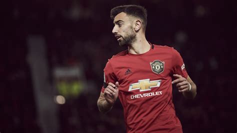 Bruno Fernandes Wins Premier League Player Of The Month Award For