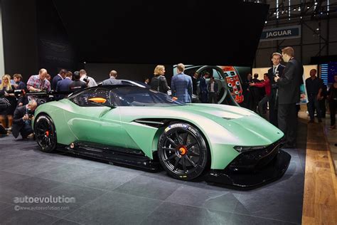 Aston Martin Vulcan Is Capable Of Melting Everything In Geneva