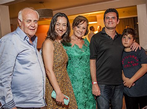 Segundo moro, o presidente queria proteger os filhos e precisava de um diretor geral que o atendesse quando o presidente quisesse. Vaza Jato - Moro Estaria Fugindo Para Os EUA?