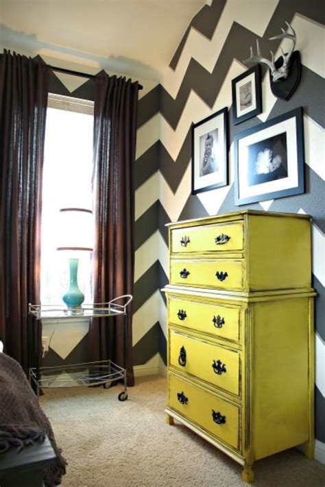 How To Decorate A Bedroom Wall With Paint