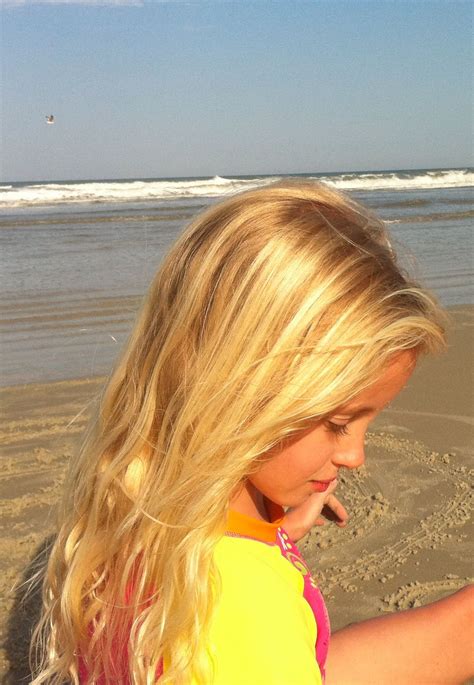 Pin By Olivia Crosby On Oh Baby Baby Baby Hairstyles Little Blonde