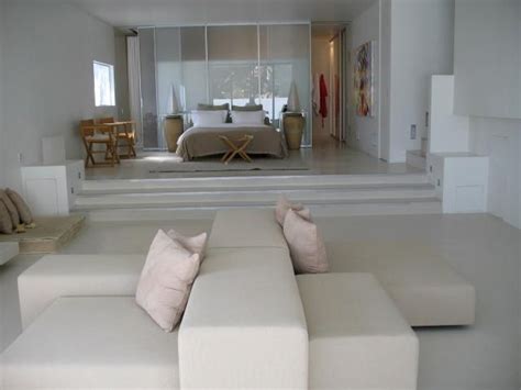 Near the intersection of n rockwell st and w north shore ave; SEMCO Seamless Stone modern flooring in Blanco Color Bond ...
