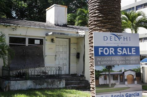 Realtor.com's most recent forecast predicts home sales in the valley will jump 11.4% over last year's levels, which is. A $1.3 Trillion U.S. Housing Market Crash Is Imminent, and ...