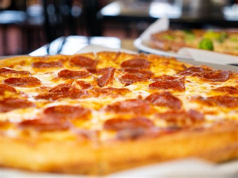 New England Pizza Knots Landing Italian Restaurant In Chatham Ma