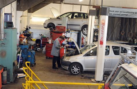 T boned car repair cost. UK motorists forking out hundreds on unexpected car repair ...