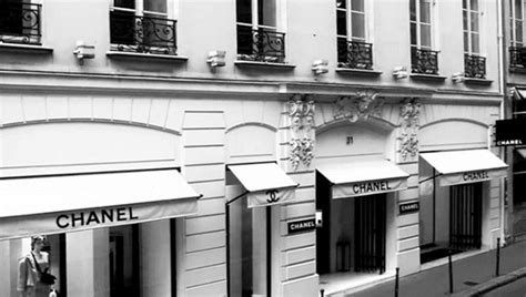 9 Impresionantes Hechos Que No Sabías Sobre Chanel  Cut & Paste – Blog