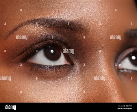 Closeup Of Of African American Woman Brown Eyes Stock Photo Alamy