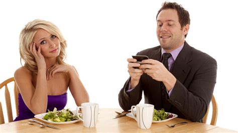 Does Social Media Encourage Bad Table Manners