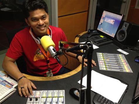 Thr raaga announcers got pranked! SK: THR Raaga interview regarding CNY( Chinese New Year ...