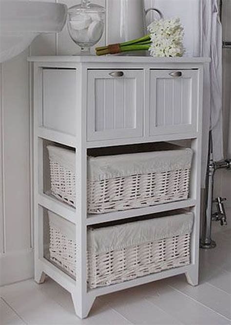 Crafted from manufactured wood in a neutral finish. 85+ Smart And Easy Bathroom Storage Ideas | Freestanding ...