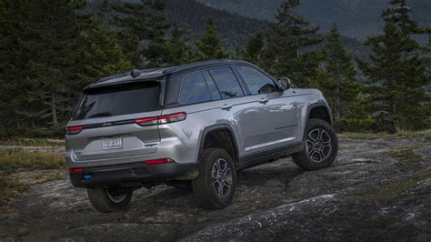 Preview 2022 Jeep Grand Cherokee 4xe Plug In Hybrid Is Priced From