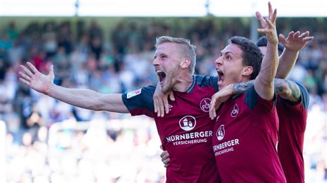 Holstein kiel steht vor dem erstmaligen aufstieg in die bundesliga. Zweite Liga | Nürnberg-Aufstieg perfekt! Kiel in der ...
