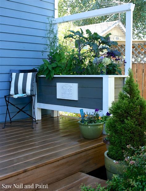 Simple Diy Deck Planter Box Saw Nail And Paint