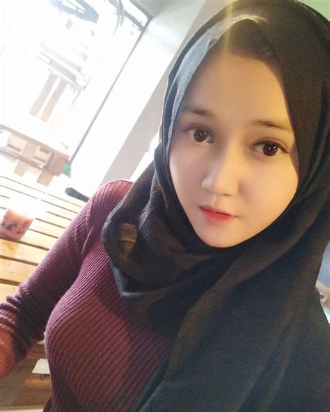 Последние твиты от pesona jilbab (@jilbab_fun). Gambar Jilbab cantik oleh s wahyana pada hot | Gadis ...