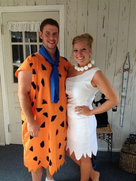 Couple Halloween Costume Ideas 32 Easy Couple Costumes To Copy That Are Perfect For The College