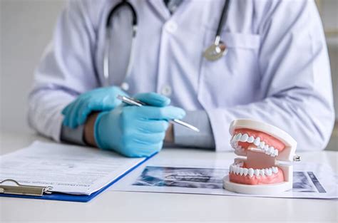 Maybe you would like to learn more about one of these? Per Bulan Raup Jutaan Rupiah, Dokter Gigi Gadungan Gunakan Jasa Selebgram