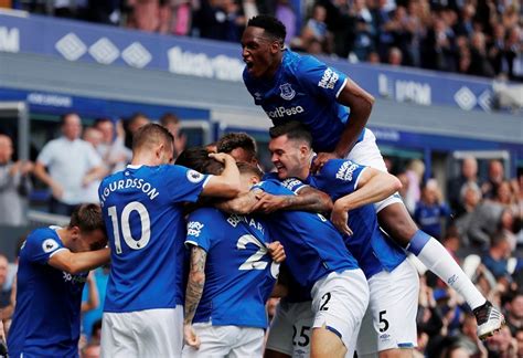 The only official source of news about everton, including manager carlo ancelotti and stars like richarlison, yerry mina and jordan pickford. Everton Players Salaries 2020/21 (Weekly Wages) - Highest Paid