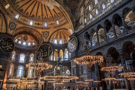 Greek Archaeologists Call On UNESCO To Save The Hagia Sophia Widewalls