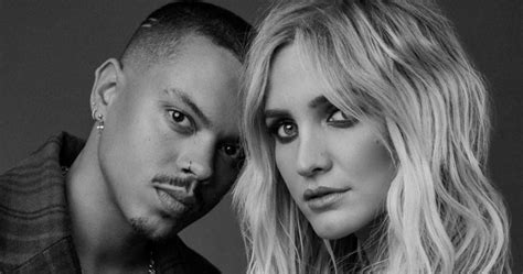 Ashlee Simpson And Evan Ross Share Intimate Photos From Maternity Shoot