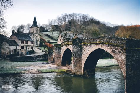 Belcastel Vieux Pont église Vieux Ponts Pont Aveyron