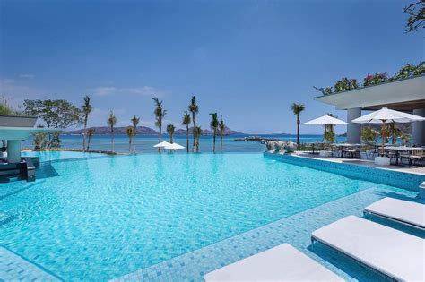 Ayana Komodo Resort Waecicu Beach Pool The Luxe Voyager Luxury