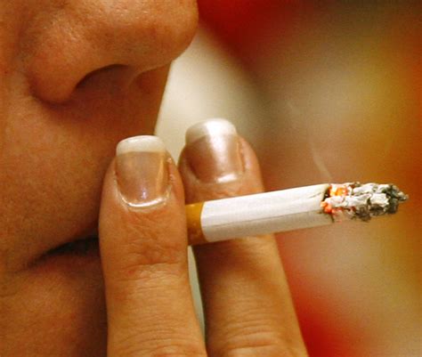 Lung Cancer Women And Smoking How Disease Surpassed Breast Cancer As