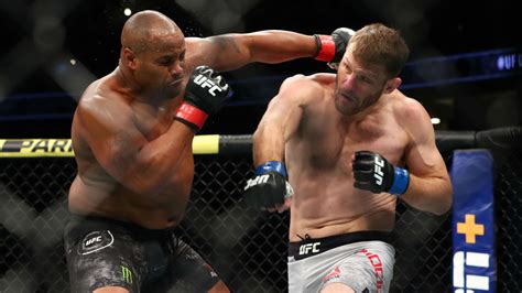 Ufc 252 Odds Prediction Betting Preview For Stipe Miocic Vs Daniel Cormier 3 And Full Fight