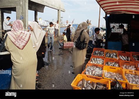 People At Fish Market Tripoli Libya Stock Photo Alamy