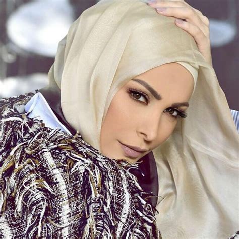 Amal Hijazi Lebanese Pop Star Breaks Retirement With Song For Muhammad