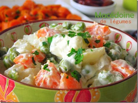 (cooking) a type of dish containing a mixture of many types of fruits, or many types of vegetables. Macédoine de légumes / mayonnaise | Le Blog cuisine de Samar