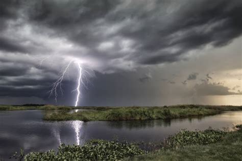 Stunning Storm Photographs That Capture The Beauty Of This Sometimes