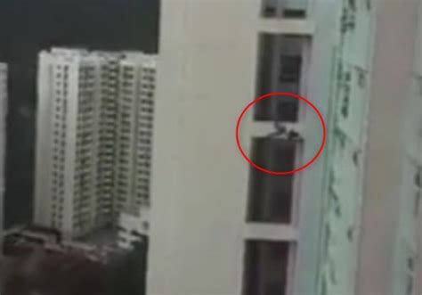 【閲覧注意】高層ビルから飛び降りた自殺者と歩行者が激突した結果、こうなる・・・ Hard Style（ハードスタイル）