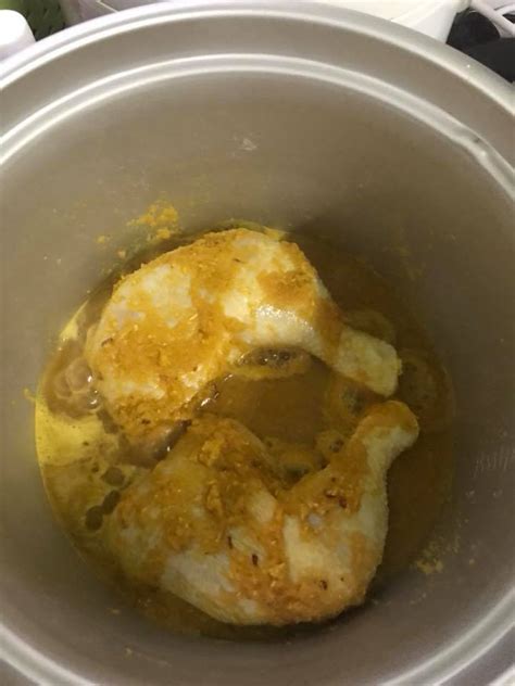 Masukkan ayam, ungkep sampai empuk. Resepi Ayam Masak Percik Putih - Surasmi J