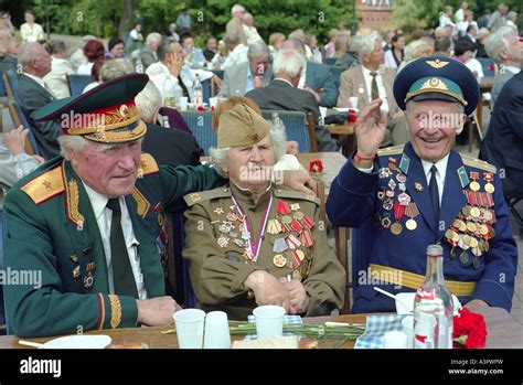Veterans Of The Red Army Kaliningrad Russia Stock Photo Alamy
