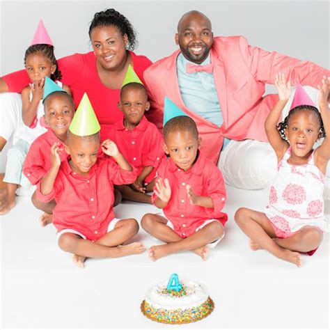 A Miracle In Six The Heartwarming Photos Of Sextuplets That Went Viral