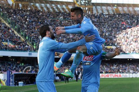 Tutto napoli 24 ore su 24 e tanto altro sulla ssc napoli. Napoli, l'iniziativa per celebrare il calcio campano ...