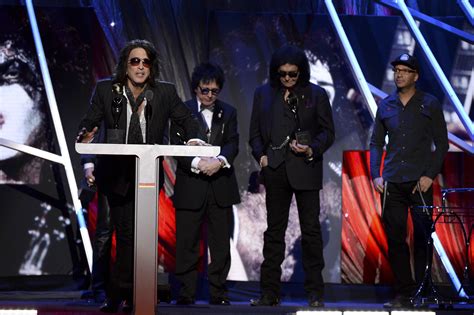 Kiss Peacefully Reunite For Hall Of Fame Induction Rolling Stone
