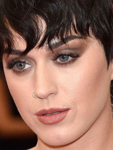 Close Up Of Katy Perry At The 2015 Met Ball Beautyeditorca