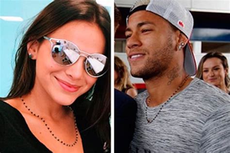 Neymar E Bruna Marquezine Passam Tarde Juntinhos Com Amigos Tv Foco