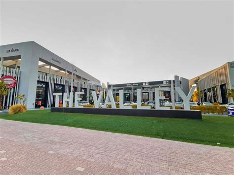 The Valley: Modern shopping destination in Hofuf